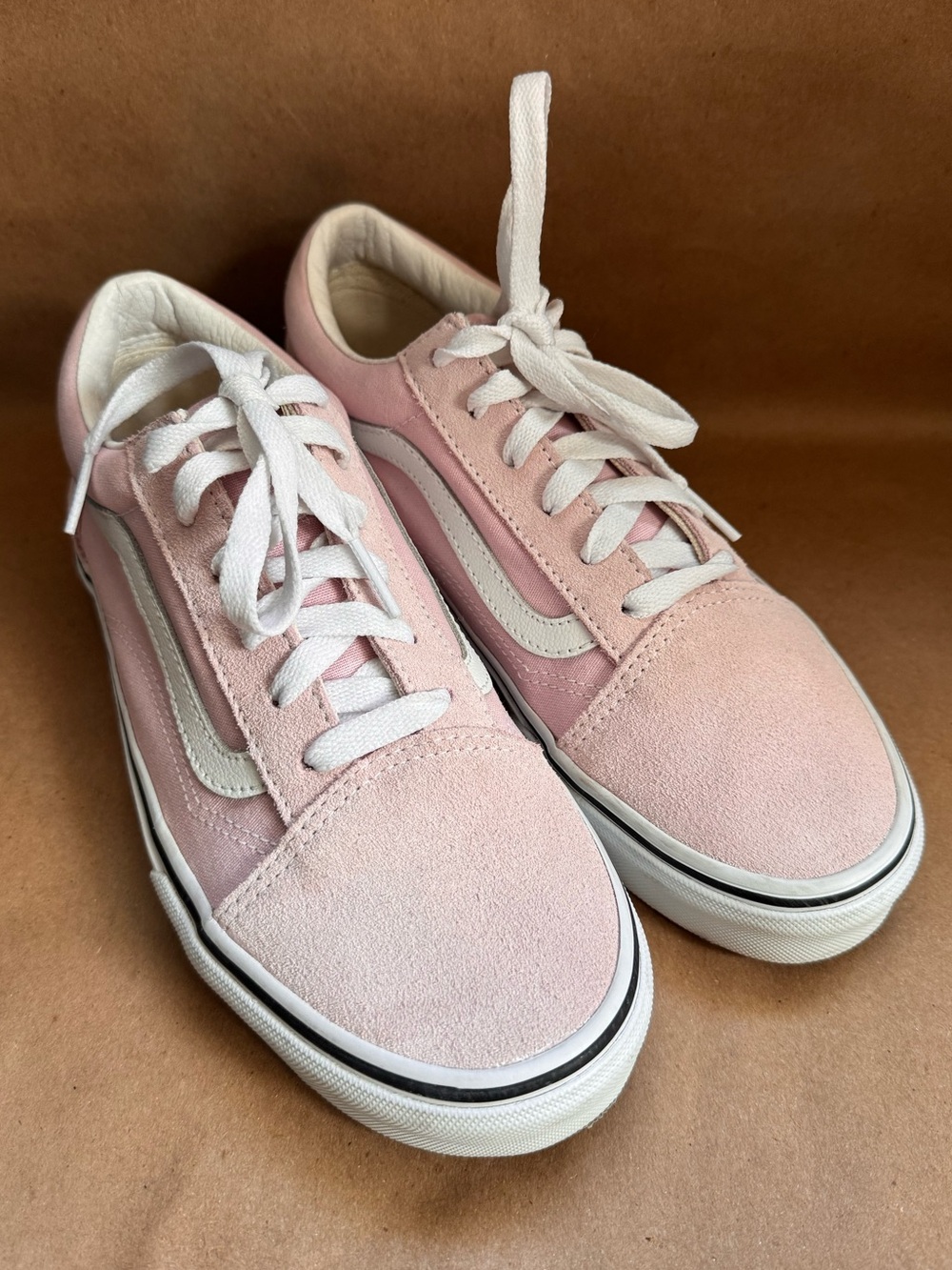 Vans Old Skool Pink Suede Low Top Sneakers. Youth 6/Women’s 7.5